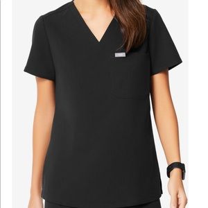 Figs scrub top